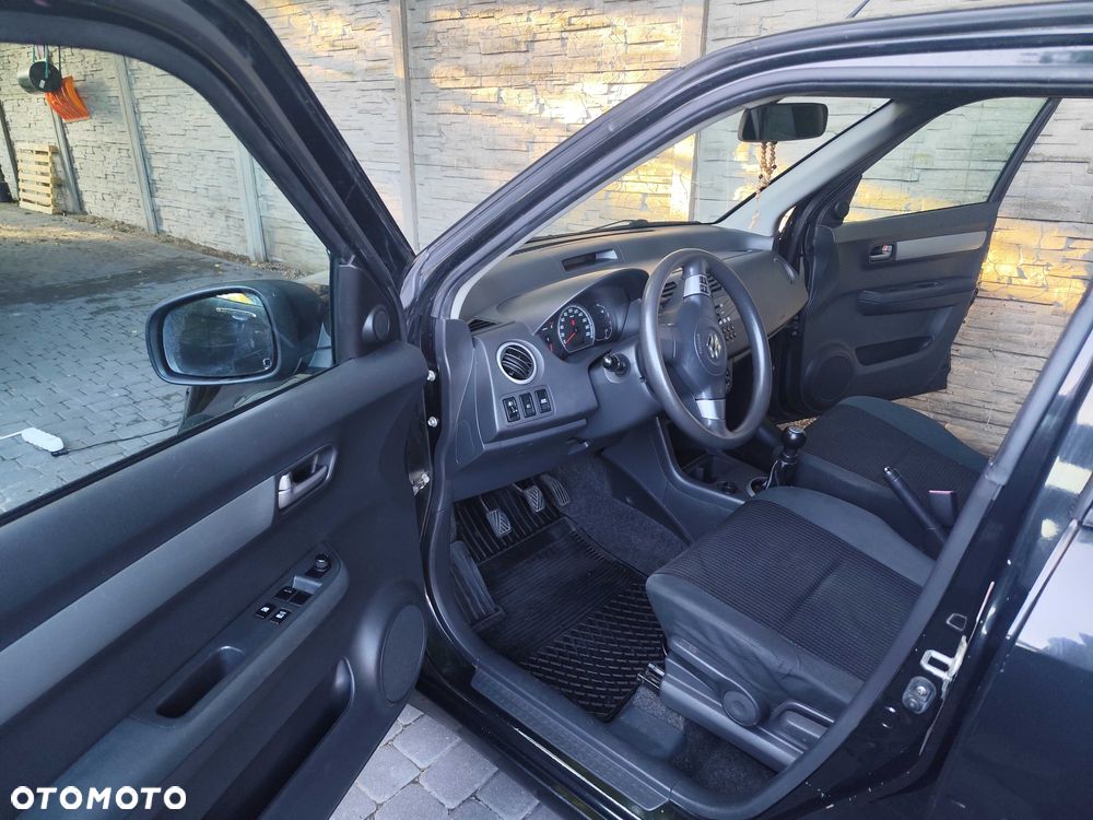 Suzuki Swift - 6