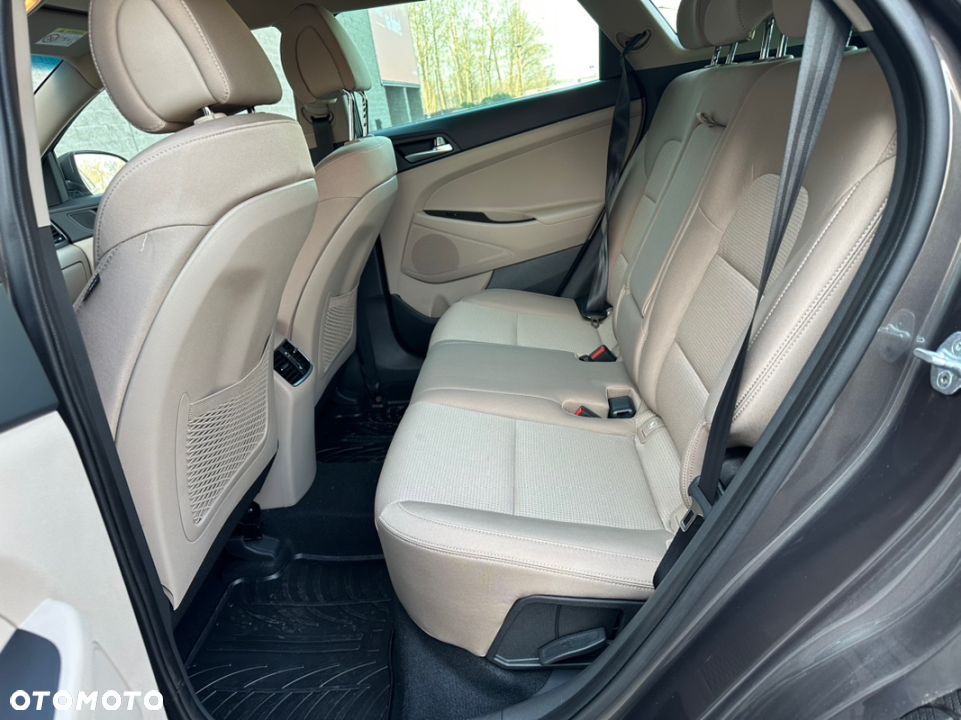 Hyundai Tucson 2.0 CRDi 4WD Automatik Style - 20