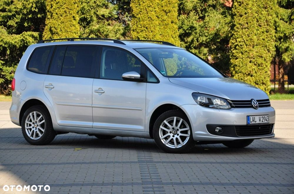 Volkswagen Touran - 10