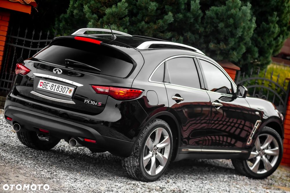 Infiniti FX FX30d S Premium - 3