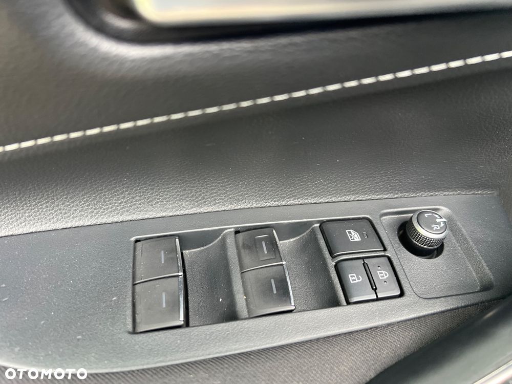 Toyota Corolla 1.8 Hybrid GPF Comfort - 14