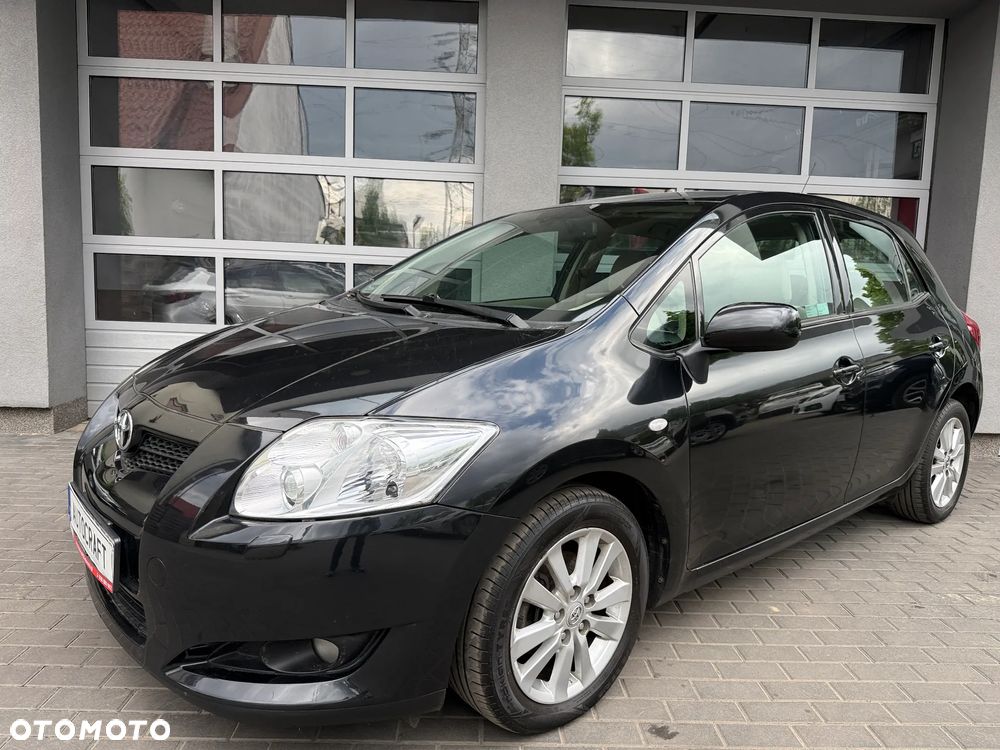 Toyota Auris 1.8 Premium - 2