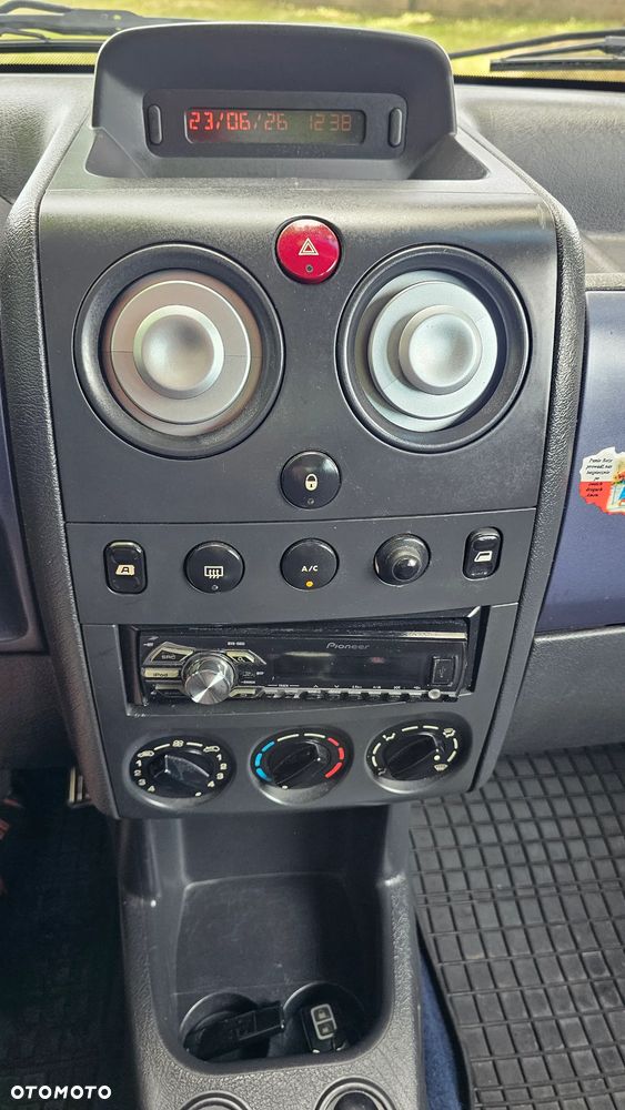 Citroën Berlingo 2.0 HDi Multispace - 12
