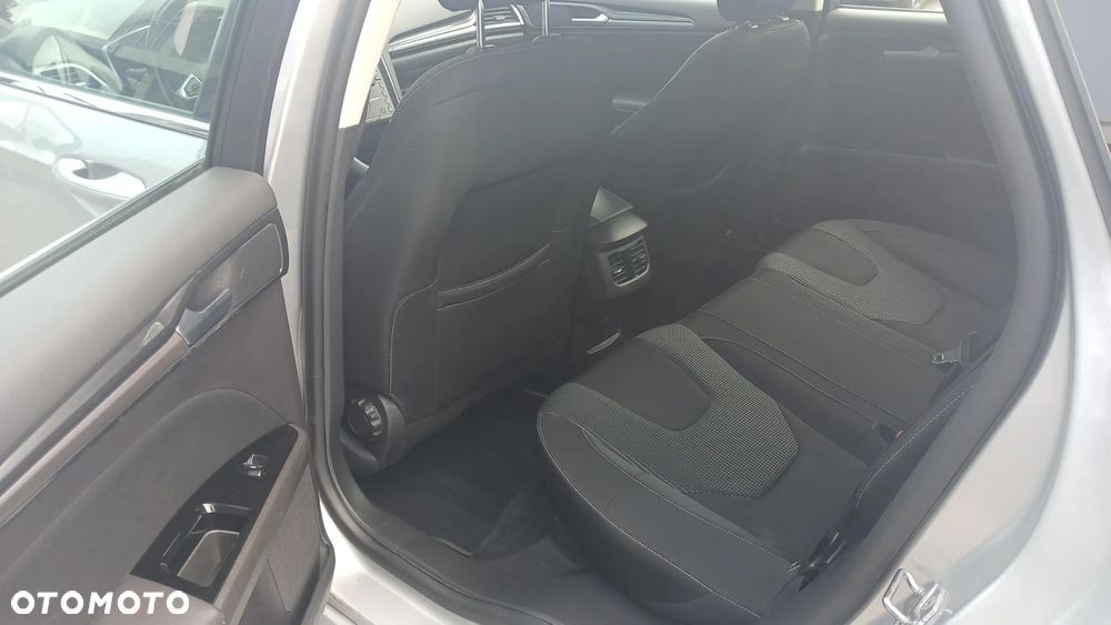 Ford Mondeo 2.0 EcoBlue Titanium - 16