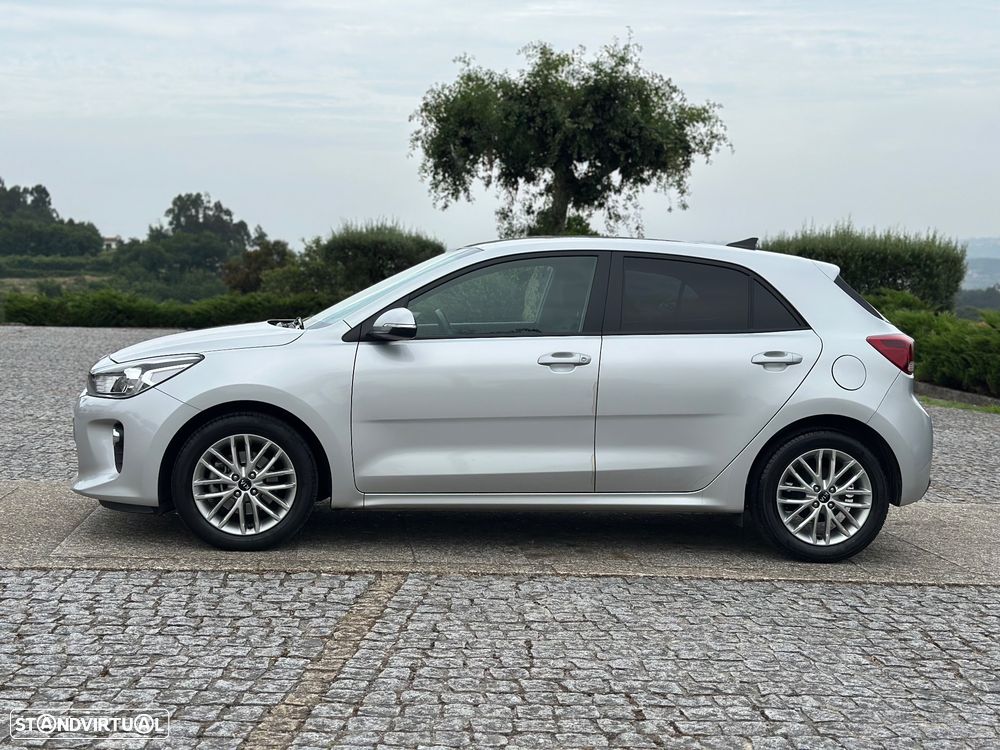 Kia Rio 1.2 CVVT Urban - 34