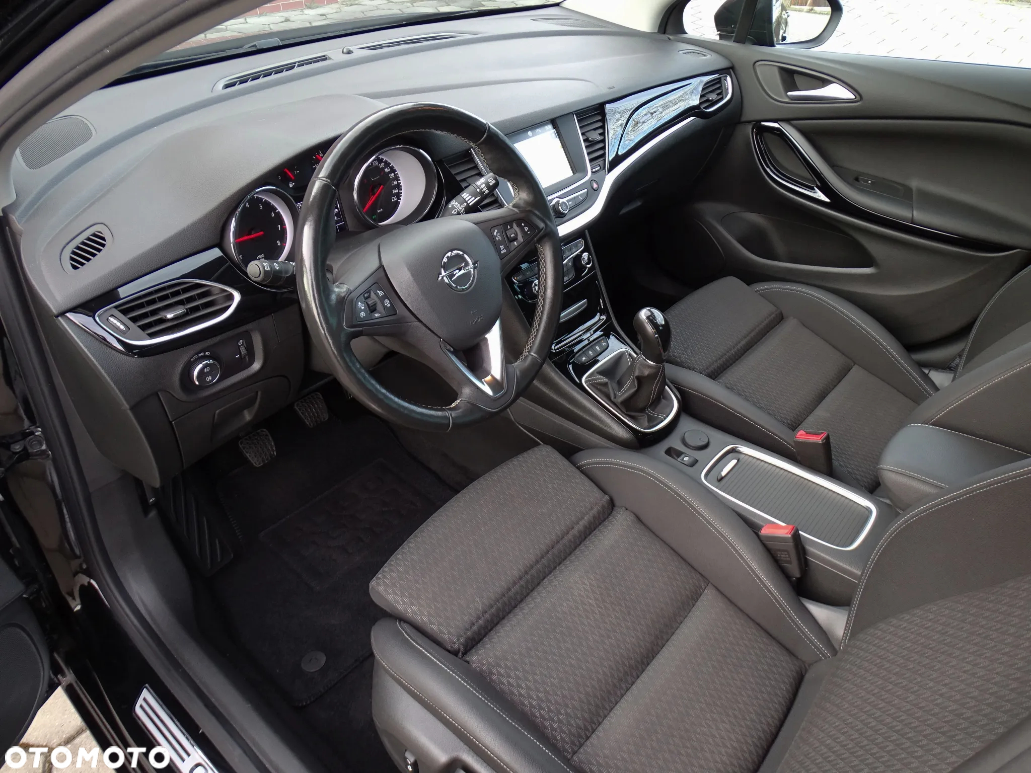 Opel Astra V 1.4 T Dynamic - 18