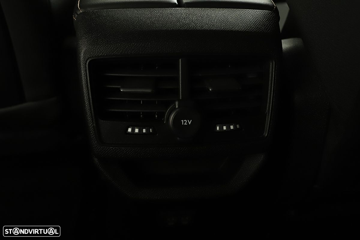 Peugeot 3008 1.2 PureTech GT EAT8 - 24