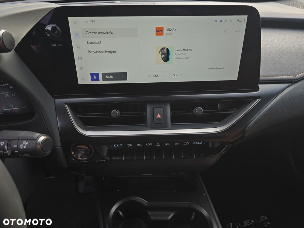 Lexus UX 300h F Sport Design - 14