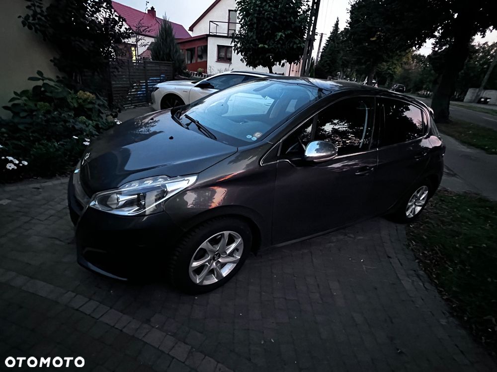 Peugeot 208 1.6 BlueHDi Active S&S - 8