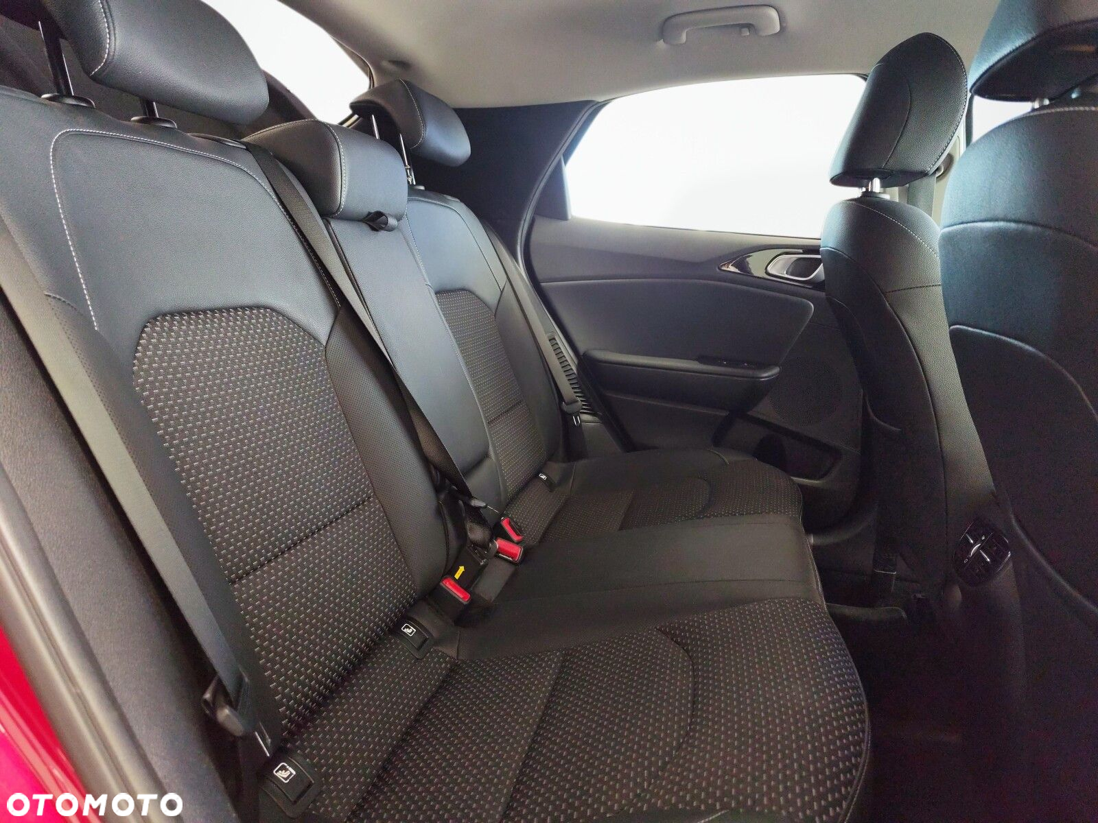 Kia XCeed - 19