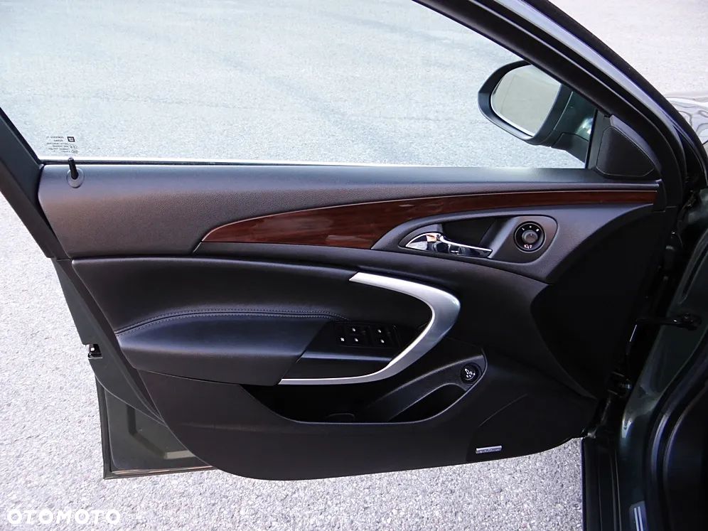 Opel Insignia 2.0 Turbo Automatik Cosmo - 23