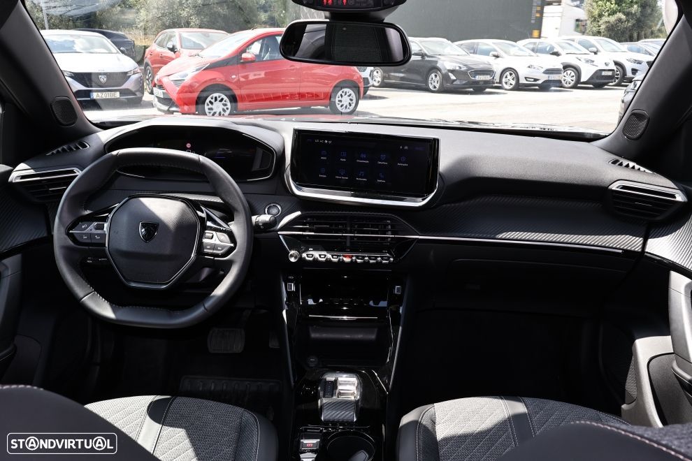 Peugeot e-2008 54 kWh Allure - 11