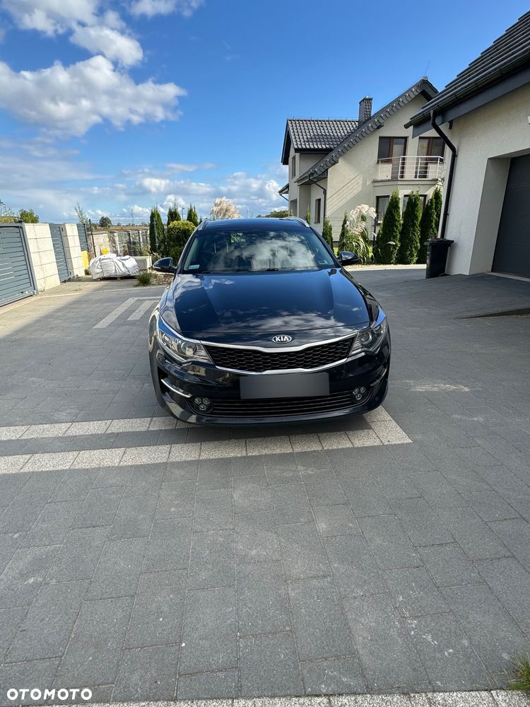Kia Optima - 11