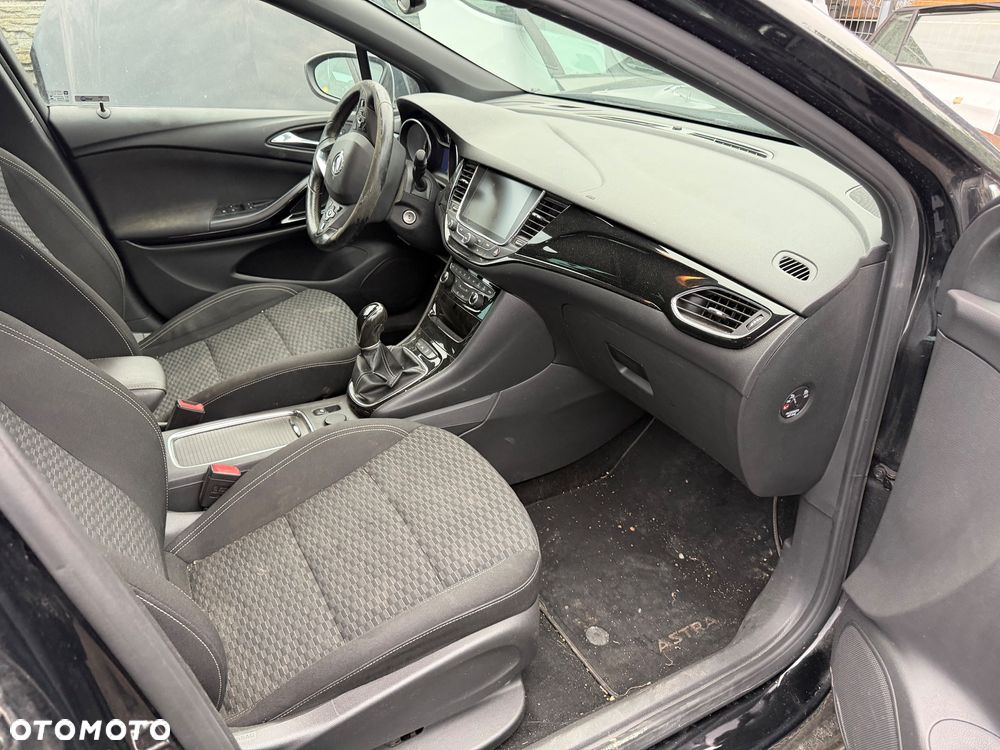 Opel Astra 1.2 Turbo Start/Stop Business Elegance - 9