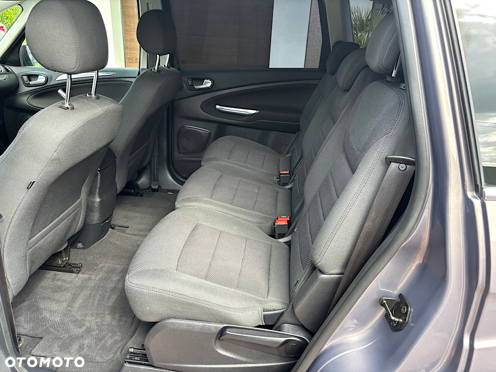 Ford S-Max 2.0 TDCi DPF Titanium - 37
