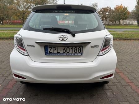 Toyota Yaris 1.33 Trend - 4