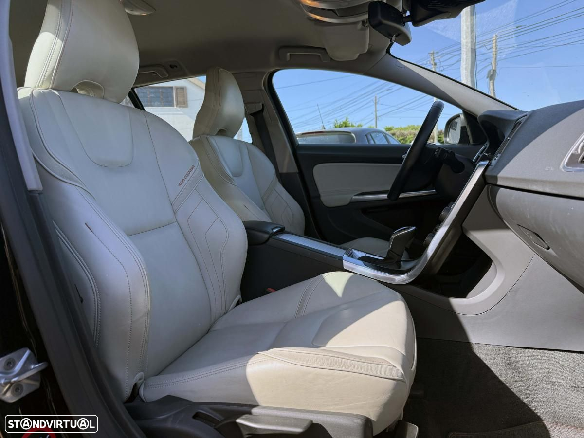 Volvo V60 2.0 D2 VOR Geartronic - 26