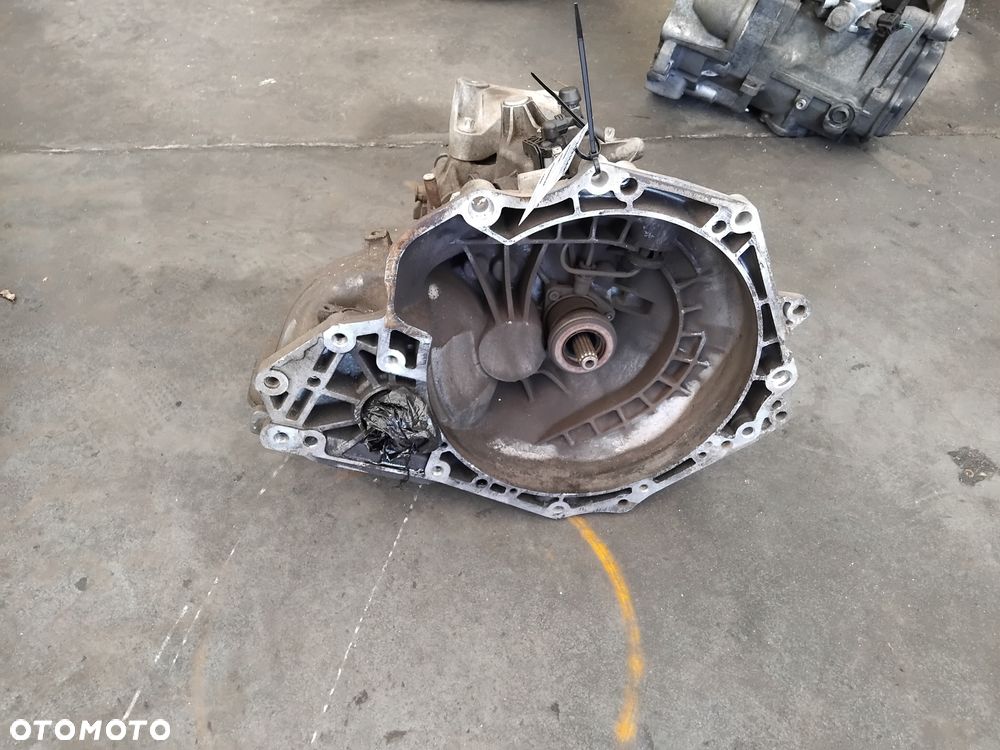 Opel skrzynia biegów BFKS374 1,4 meriva B corsa E start stop