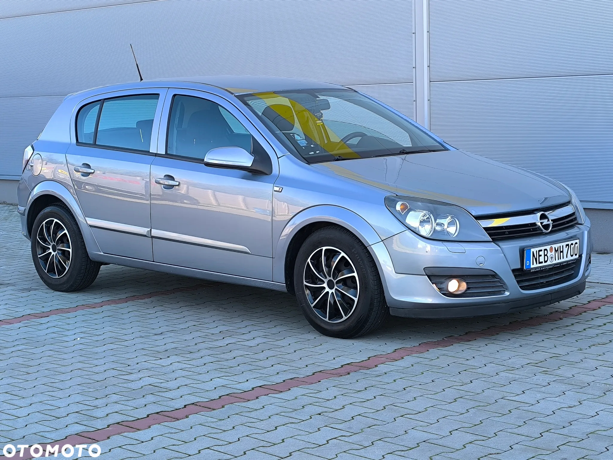 Opel Astra 1.6 - 9