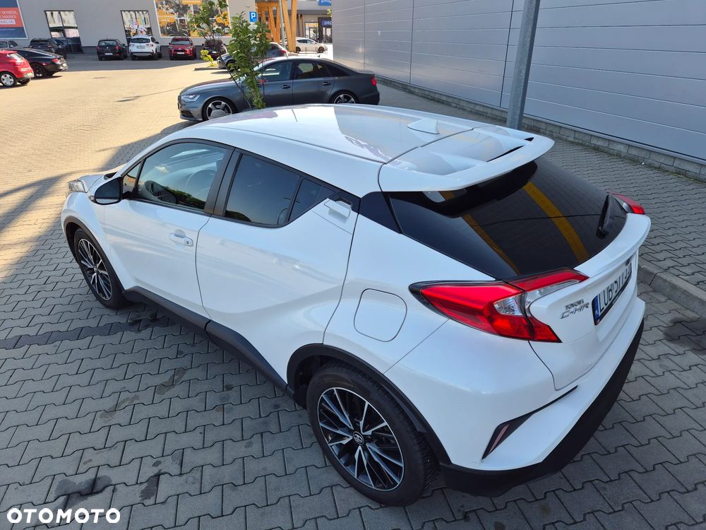 Toyota C-HR - 16