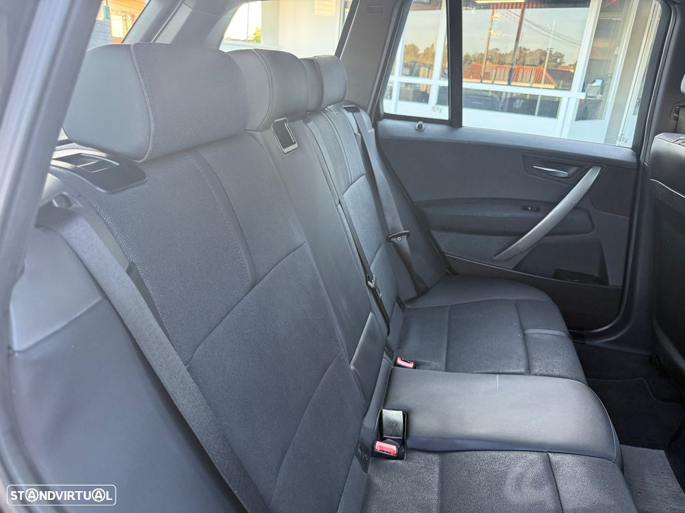 BMW X3 2.0 d LifeStyle - 25