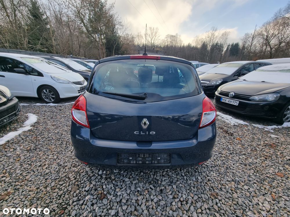 Renault Clio 1.2 16V 75 Yahoo - 5
