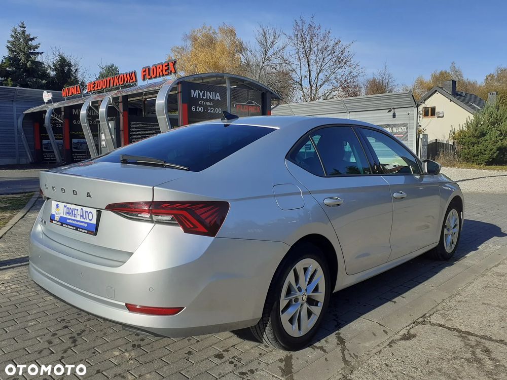 Skoda Octavia 1.5 TSI ACT Ambition - 6