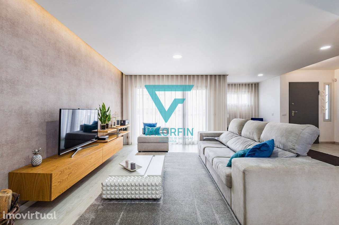 Moradia T4 c/ Logradouro e Garagem - Andrinos / Leiria - Grande imagem: 2/47