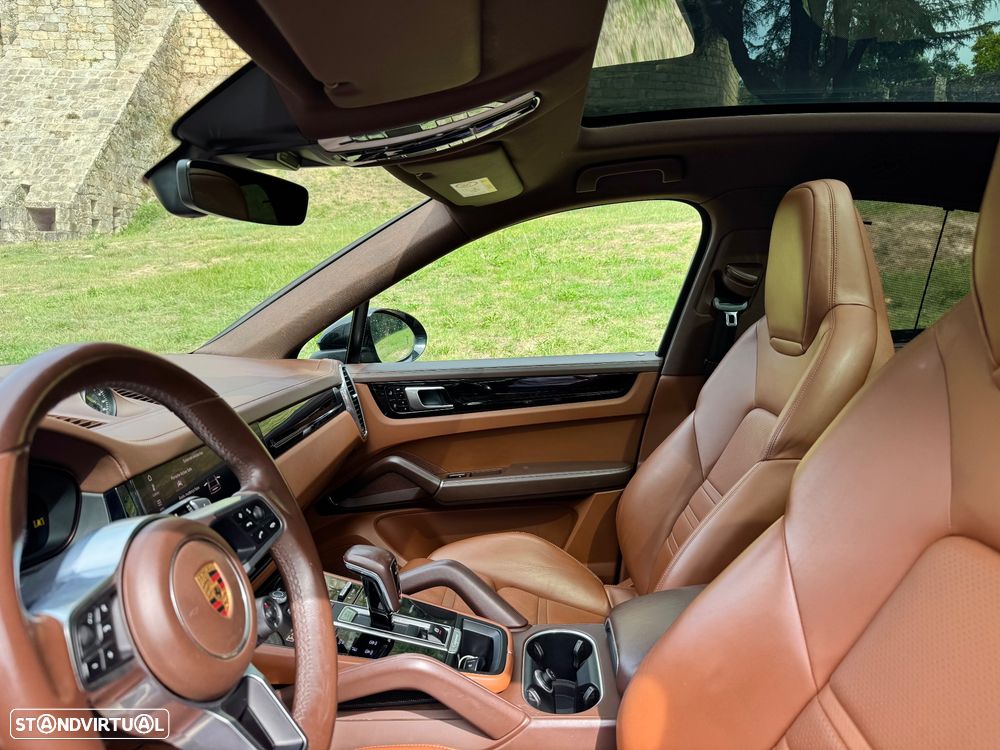 Porsche Cayenne Coupé - 38