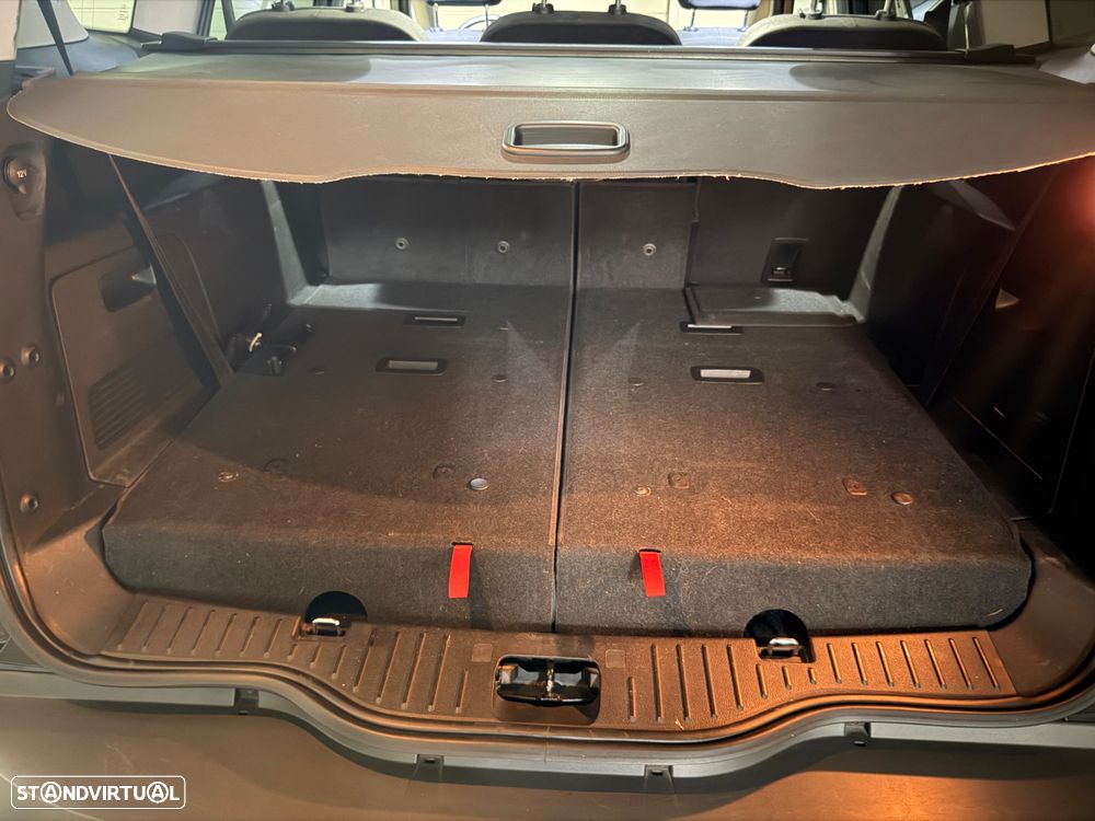 Ford S-Max 2.0 TDCi Trend 7L 143g - 22
