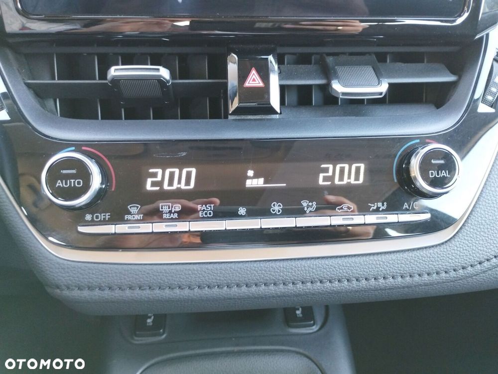 Toyota Corolla - 21