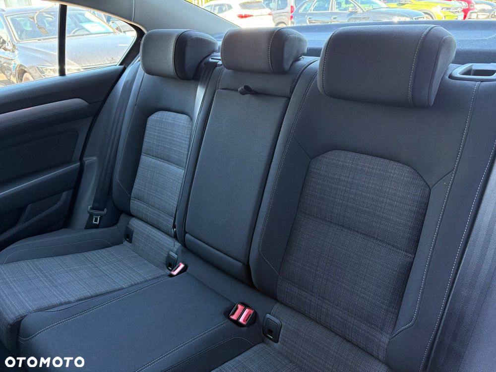 Volkswagen Passat 2.0 TDI EVO Business DSG - 13