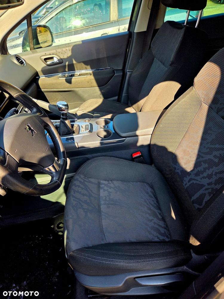 Peugeot 3008 1.6 HDi Premium - 15