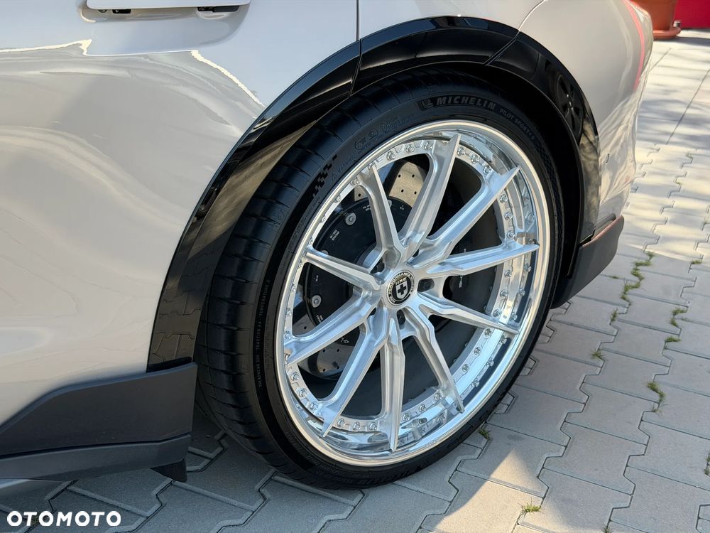 Porsche Taycan Turbo S - 37