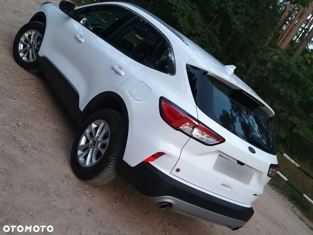 Ford Kuga - 28