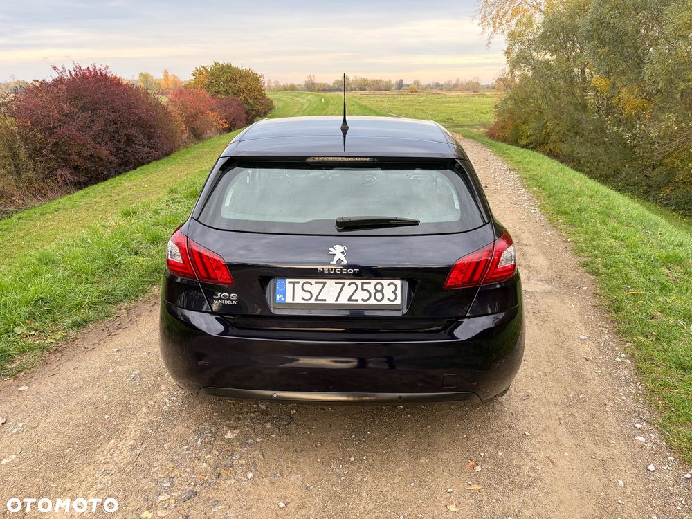 Peugeot 308 - 9