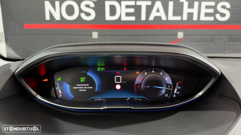 Peugeot 3008 PureTech 130 Stop & Start GPF Allure Business-Pack - 24