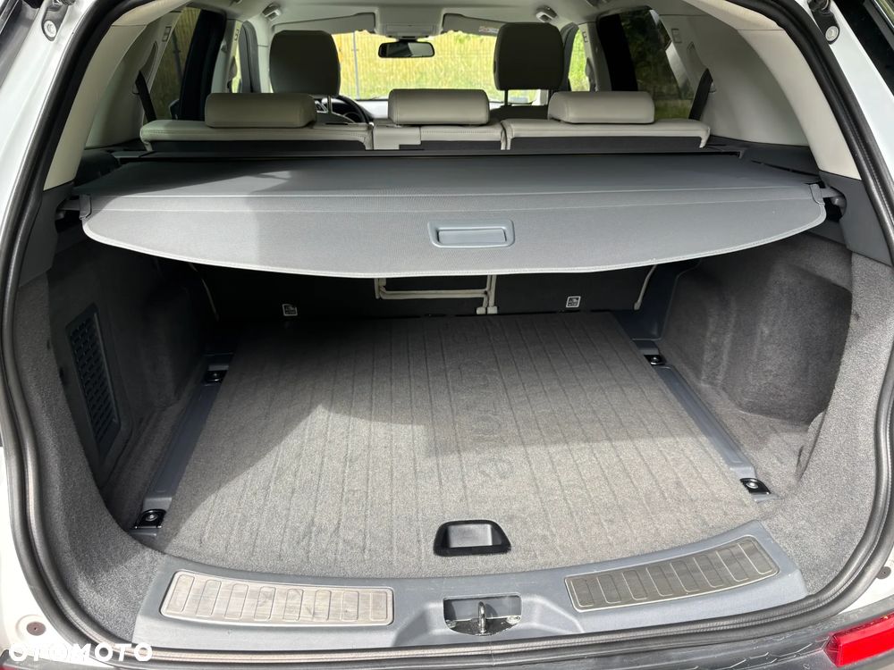 Land Rover Discovery Sport TD4 HSE Luxury - 19