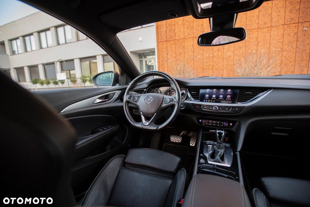 Opel Insignia 2.0 Direct InjectionTurbo GSI - 16
