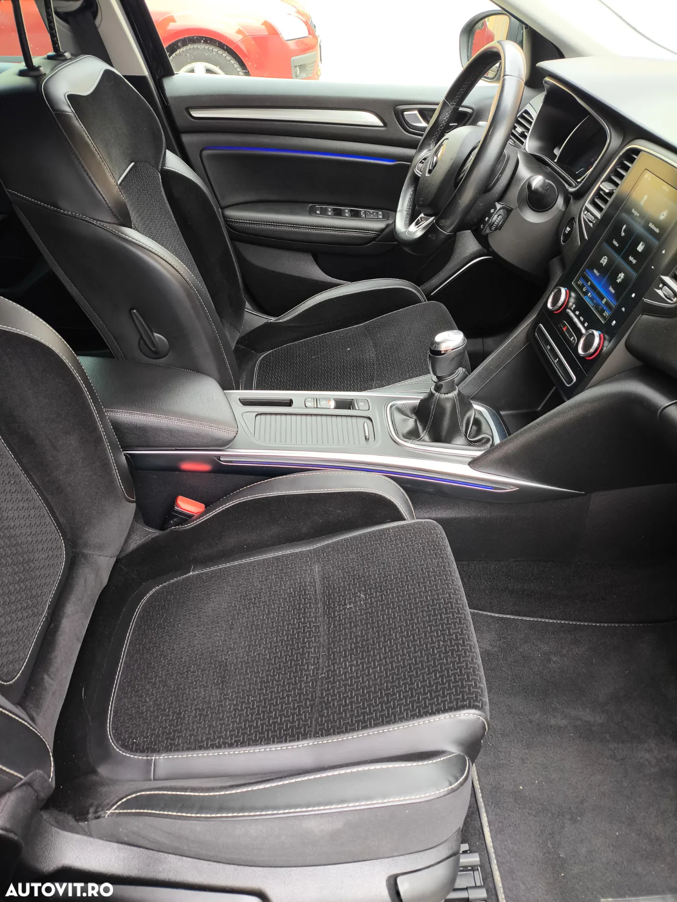 Renault Megane TCE 140 GPF Intens - 8