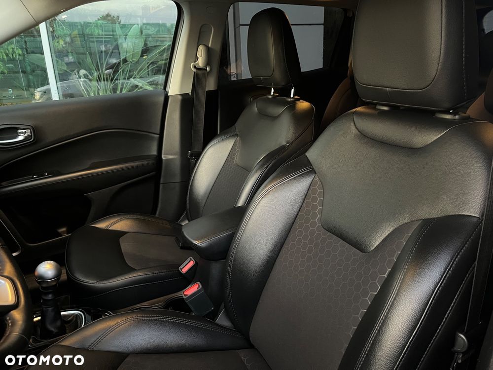 Jeep Compass 1.4 TMair Night Eagle FWD S&S - 10