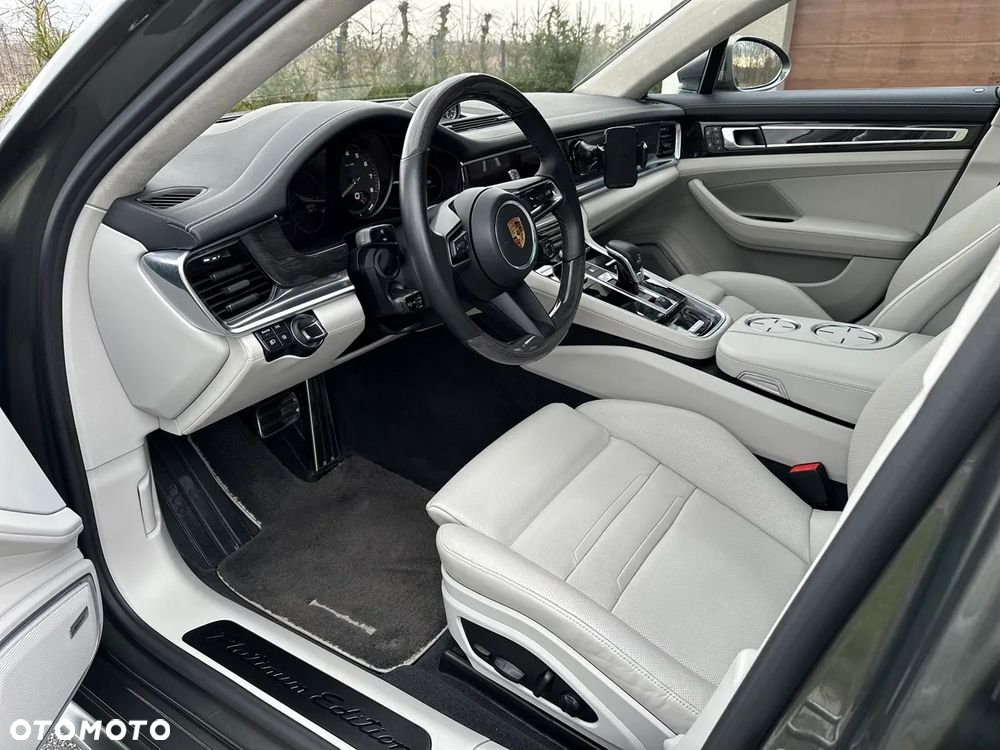 Porsche Panamera 4 E-Hybrid Platinum Edition - 15