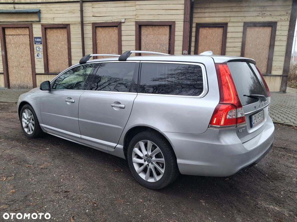 Volvo V70 T5 Geartronic Summum - 4