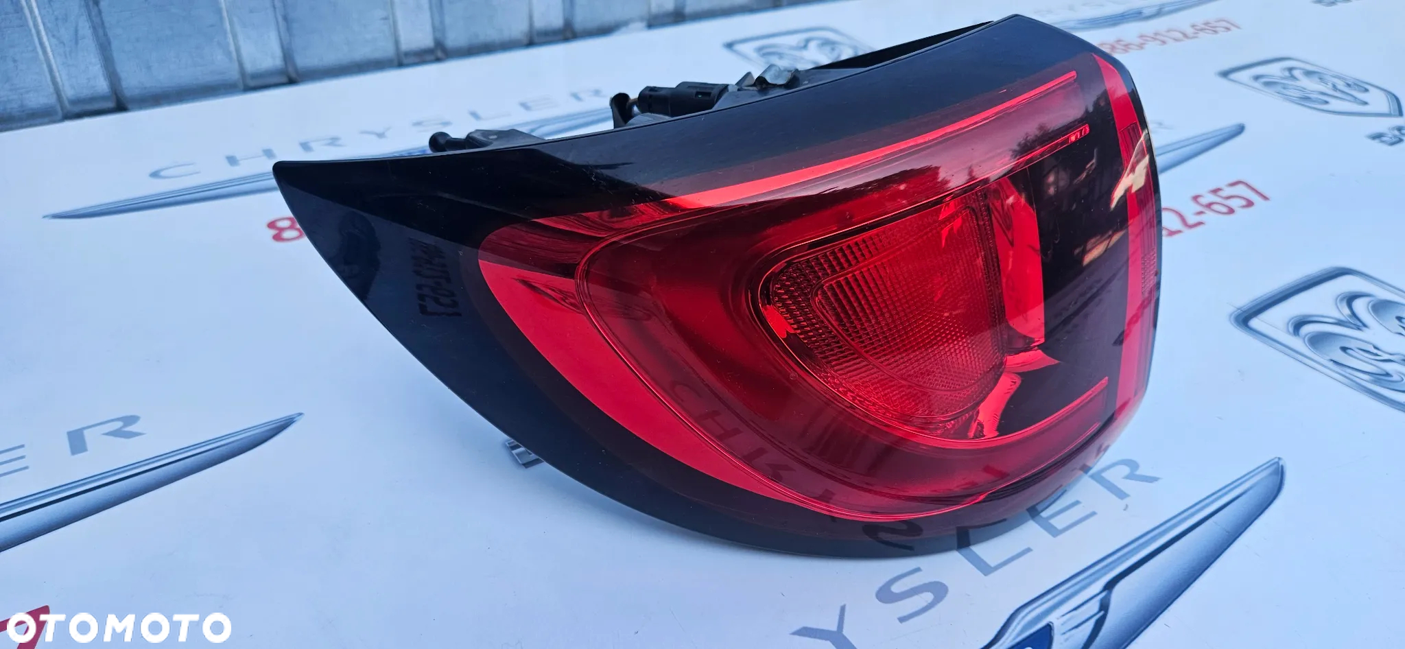 Chrysler Pacifica 2016-  Lampa tył lewy Lampa tylna lewa P68229027AB LED IDEALNA - 7