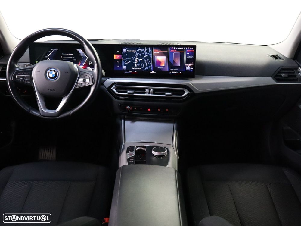 BMW 320 e Corporate Edition Auto - 12