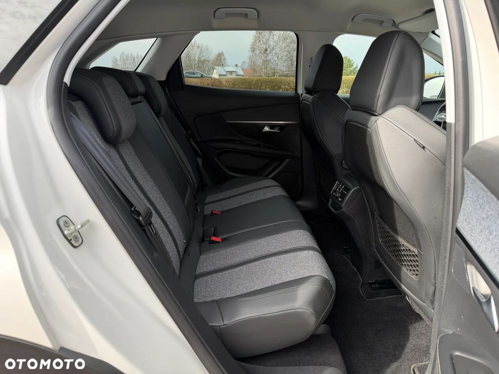 Peugeot 3008 1.6 PureTech GPF Allure S&S EAT8 - 36