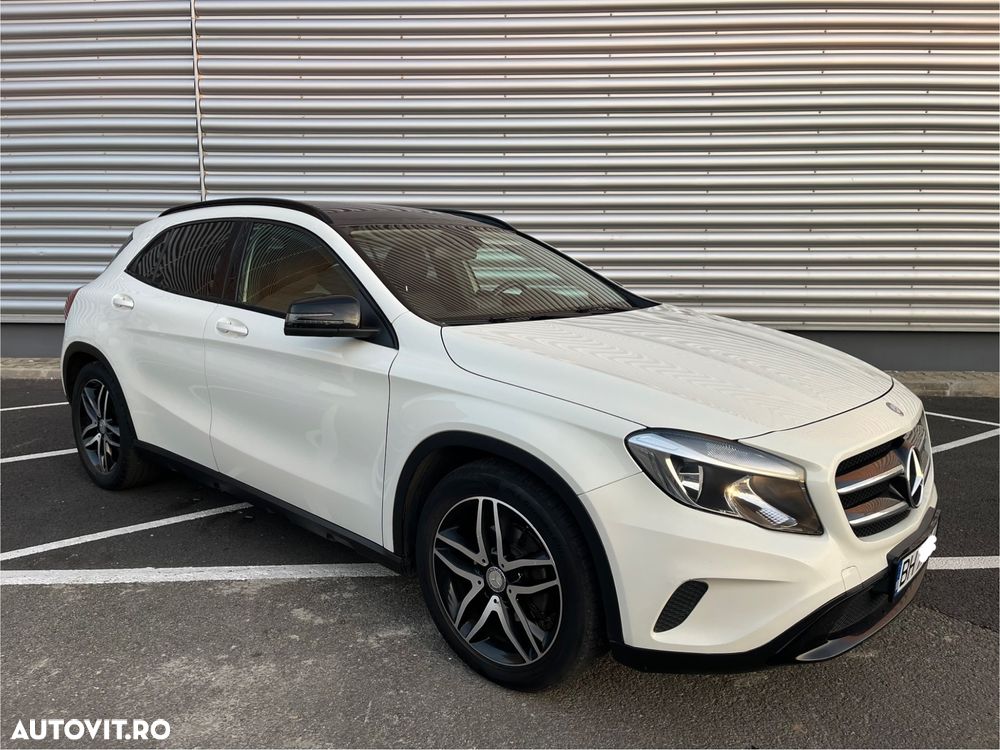 Mercedes-Benz GLA 200 7G-DCT - 1