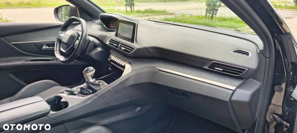 Peugeot 5008 - 12