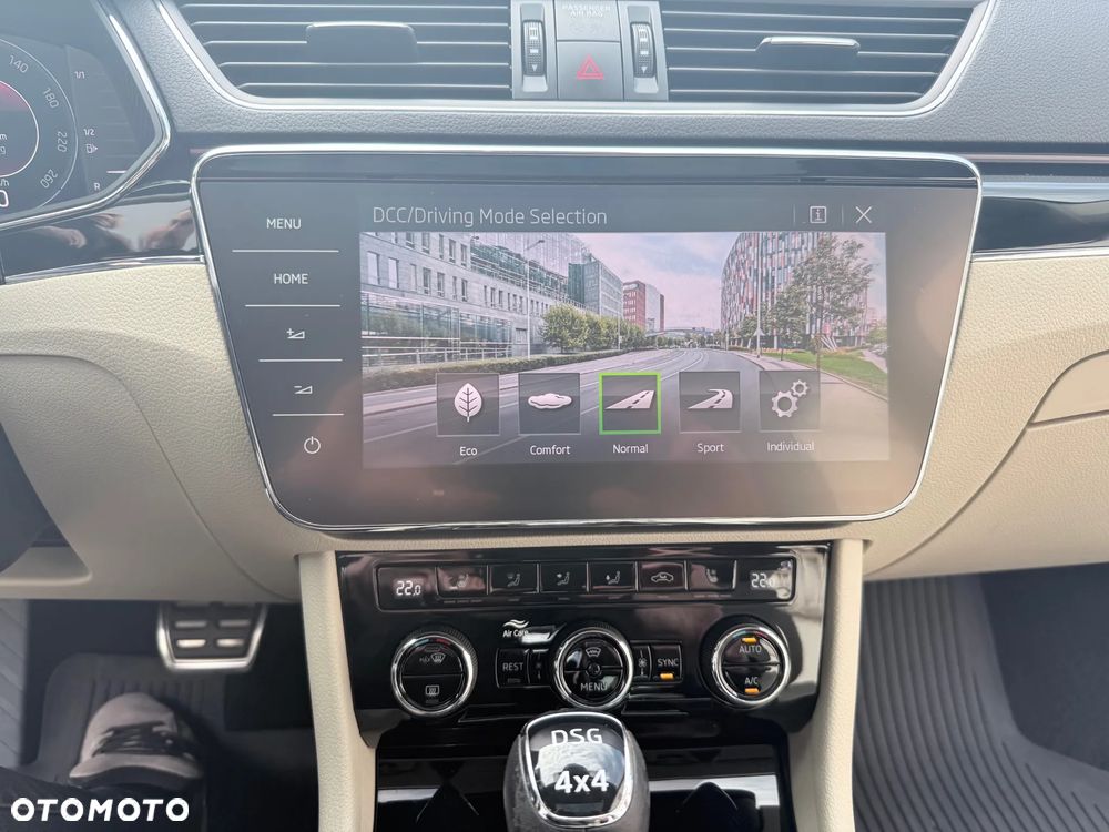 Skoda Superb 2.0 TDI SCR 4x4 L&K DSG - 15