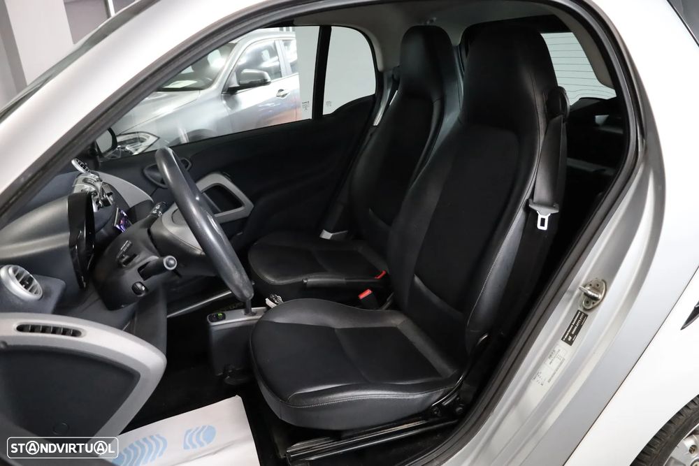 Smart ForTwo Coupé 1.0 mhd Pulse 71 Softouch - 6